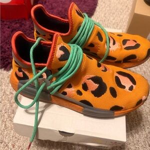 Adidas Pharrell NMD Hu Animal Print Orange Size 9.5 Men OG Box